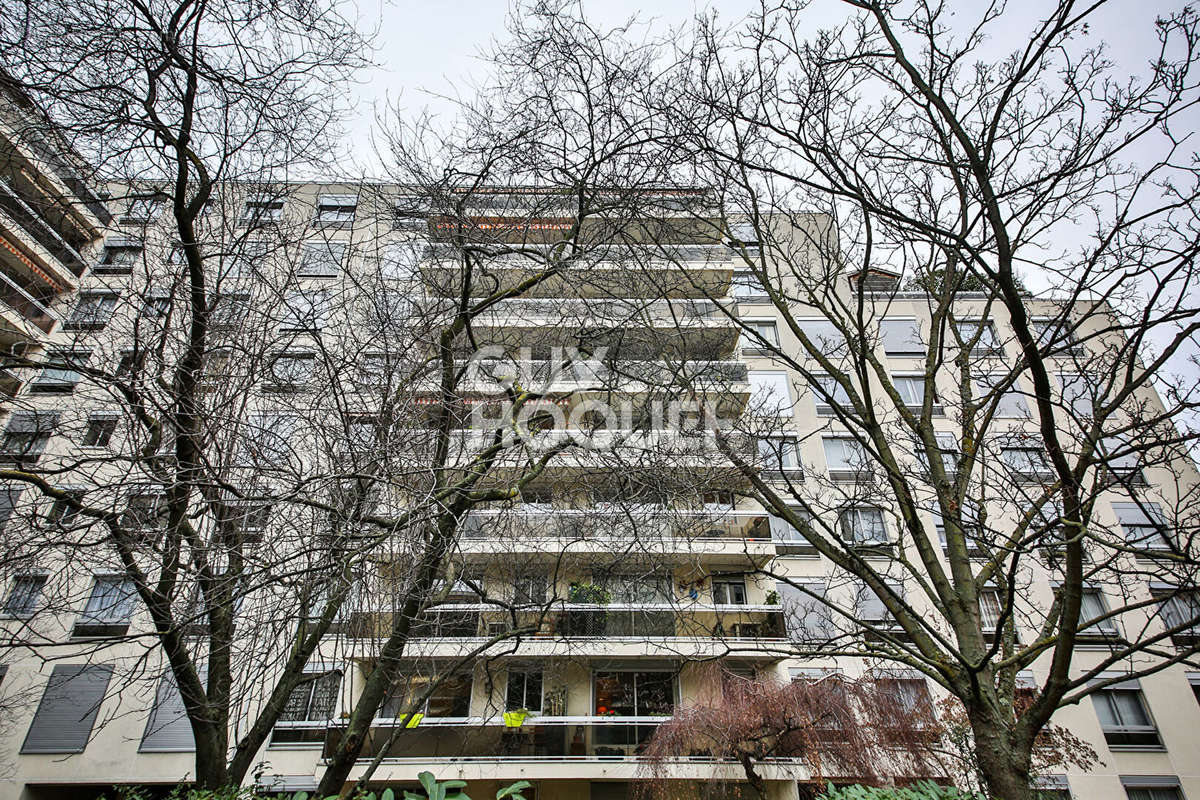 Appartement à ISSY-LES-MOULINEAUX