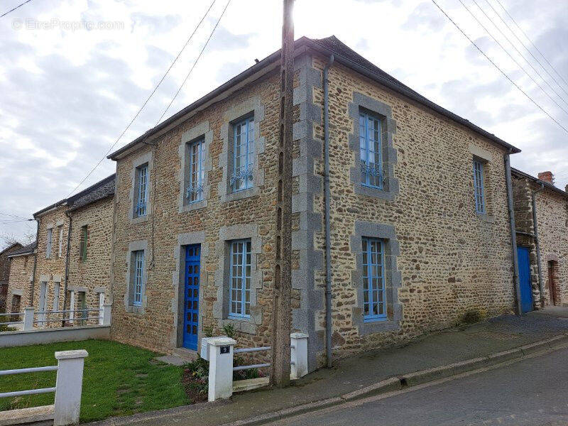 Photo 1 - Maison à LOUPFOUGERES