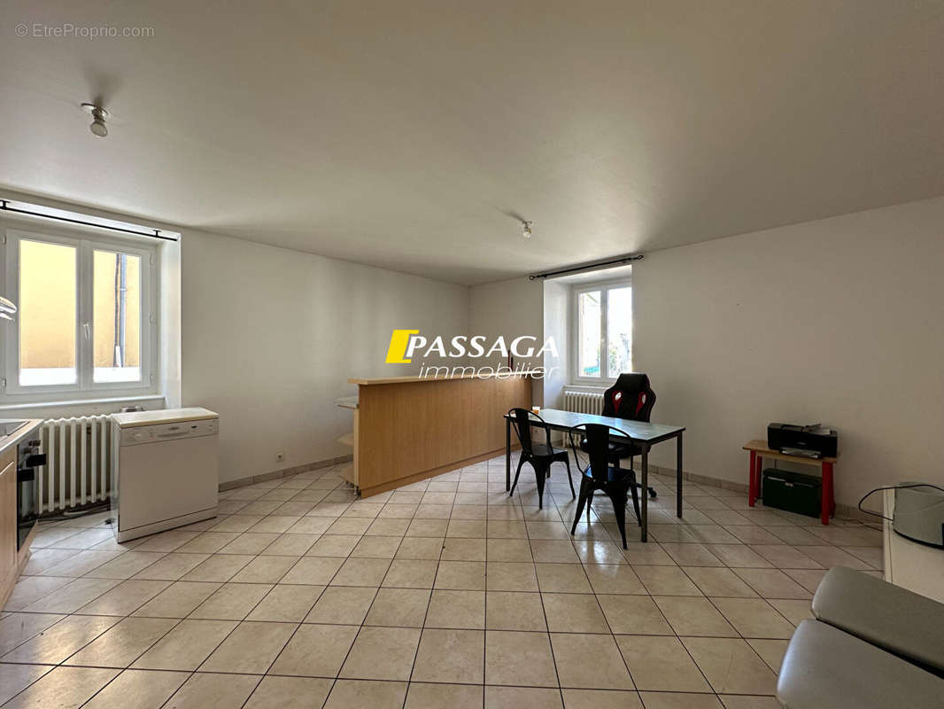 Appartement à LAISSAC