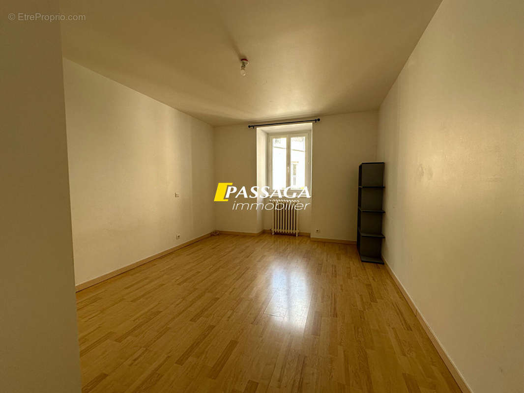 Appartement à LAISSAC