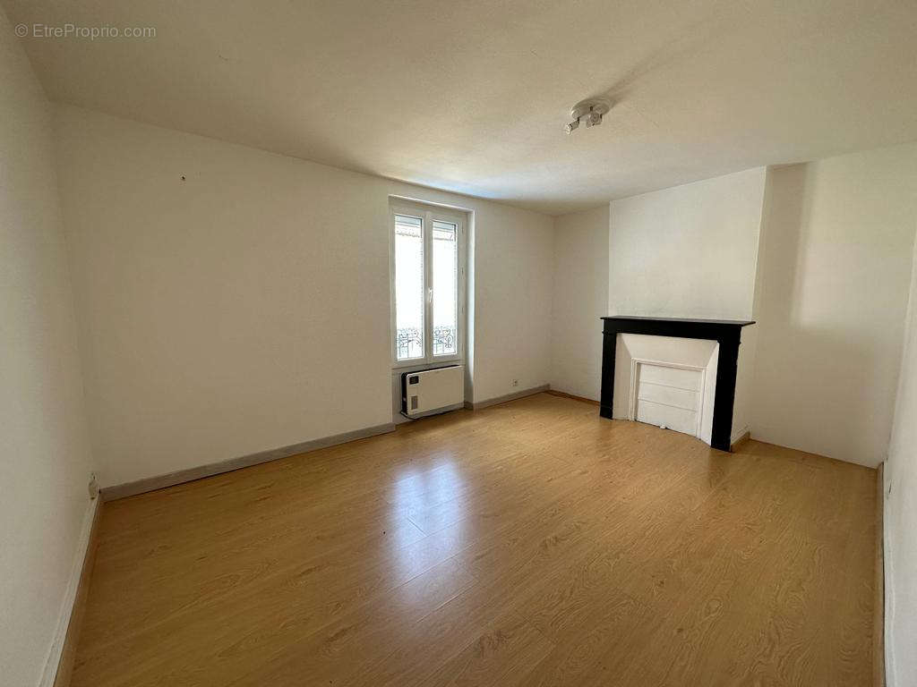 Appartement à BONNIERES-SUR-SEINE