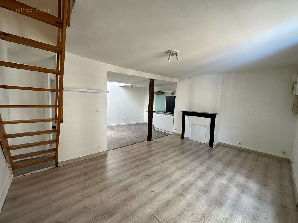 Appartement à BONNIERES-SUR-SEINE