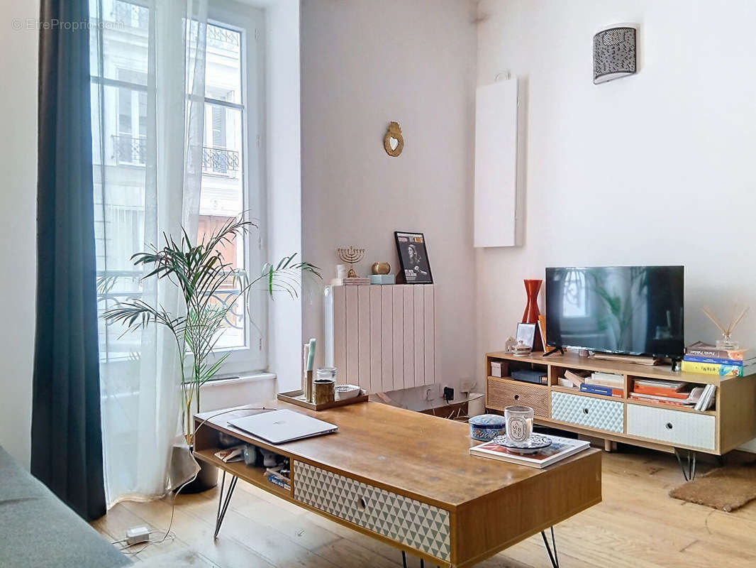 Appartement à PARIS-18E