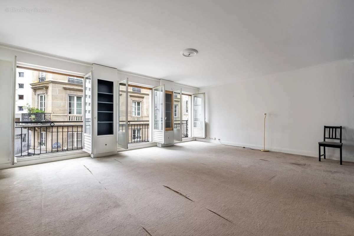 Appartement à PARIS-6E