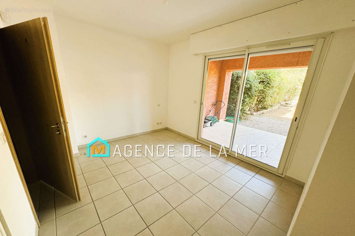 Appartement à MANDELIEU-LA-NAPOULE