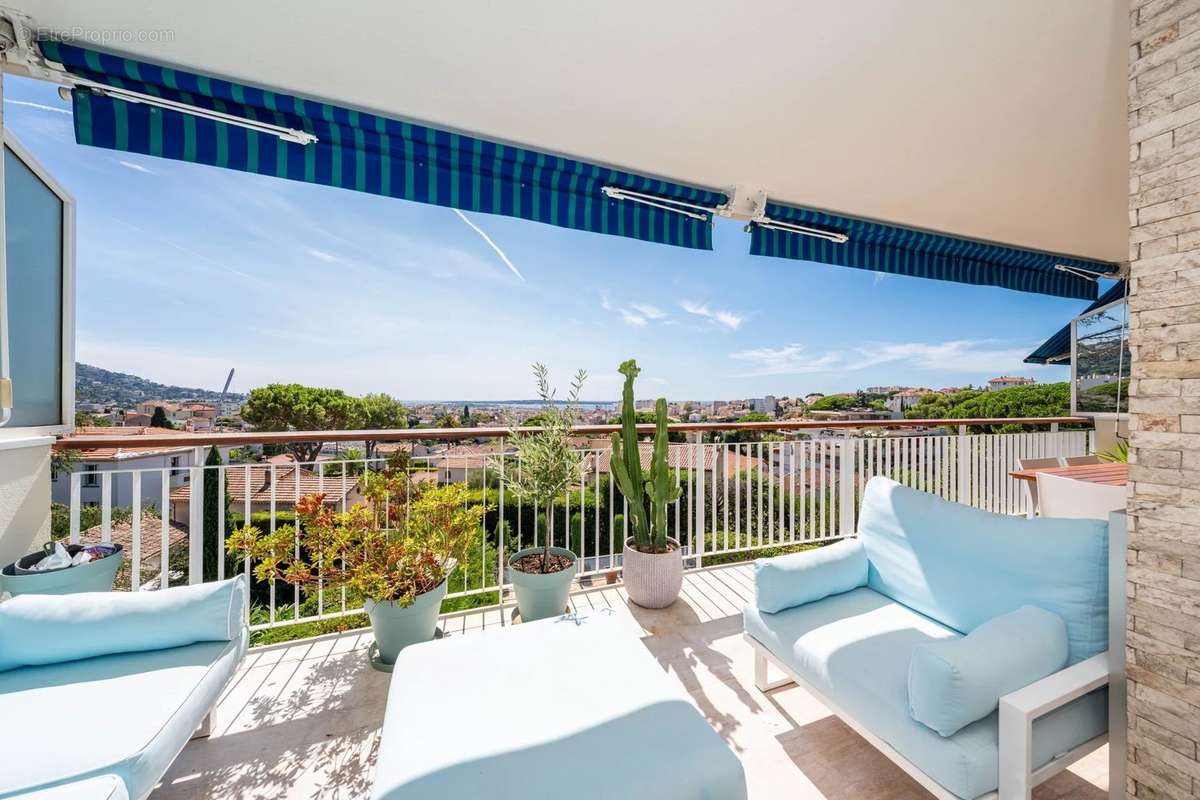 Appartement à CANNES