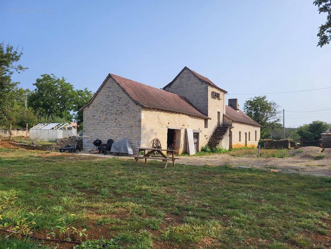 Maison à CAYLUS