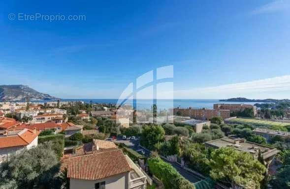 Appartement à BEAULIEU-SUR-MER