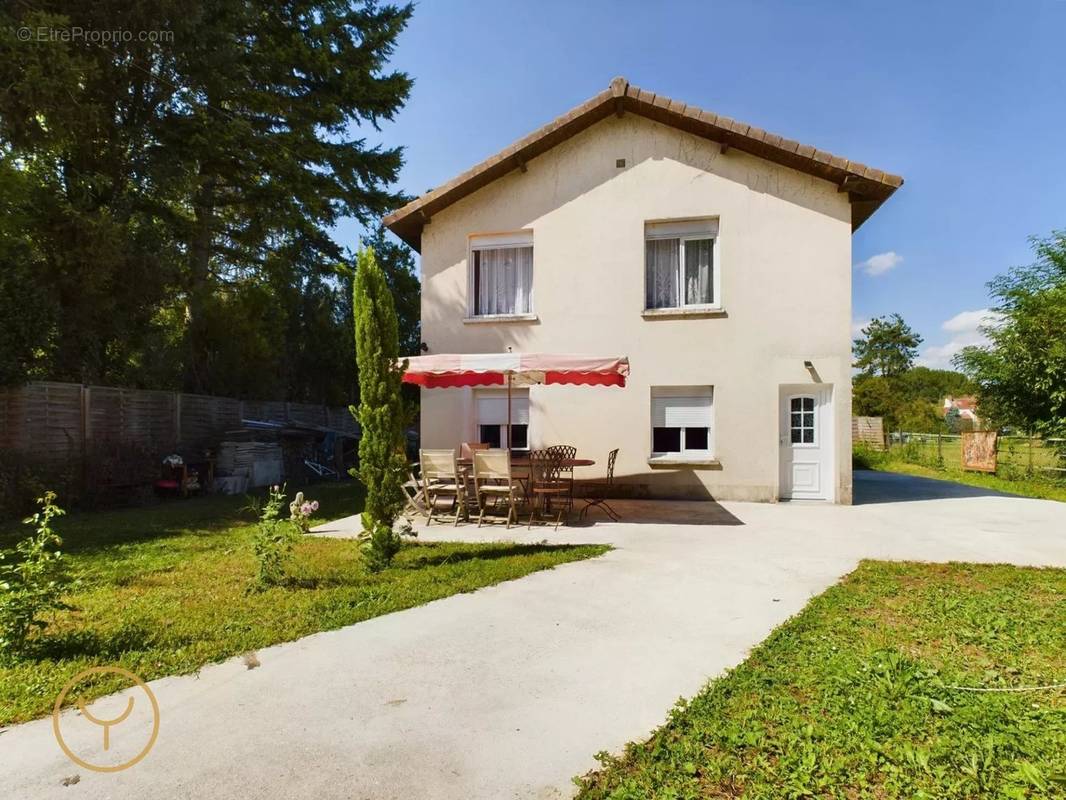 Maison à ROMILLY-SUR-SEINE