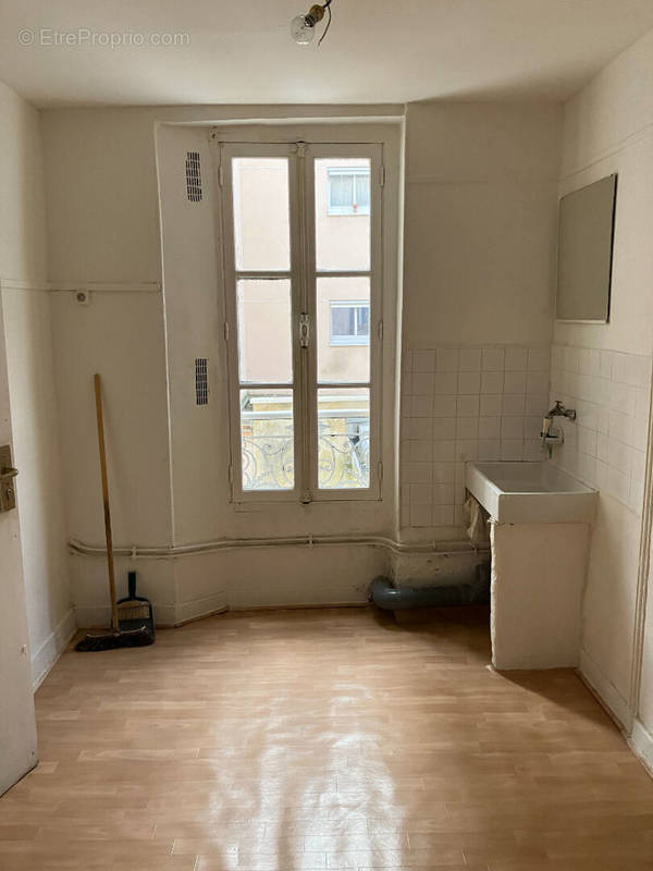 Appartement à PARIS-11E