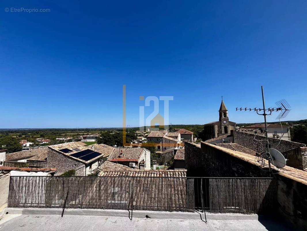 Appartement à LA CALMETTE