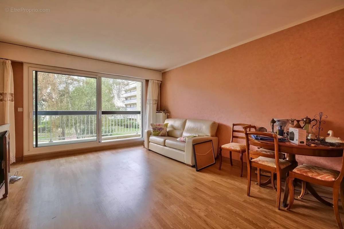 Appartement à RUEIL-MALMAISON