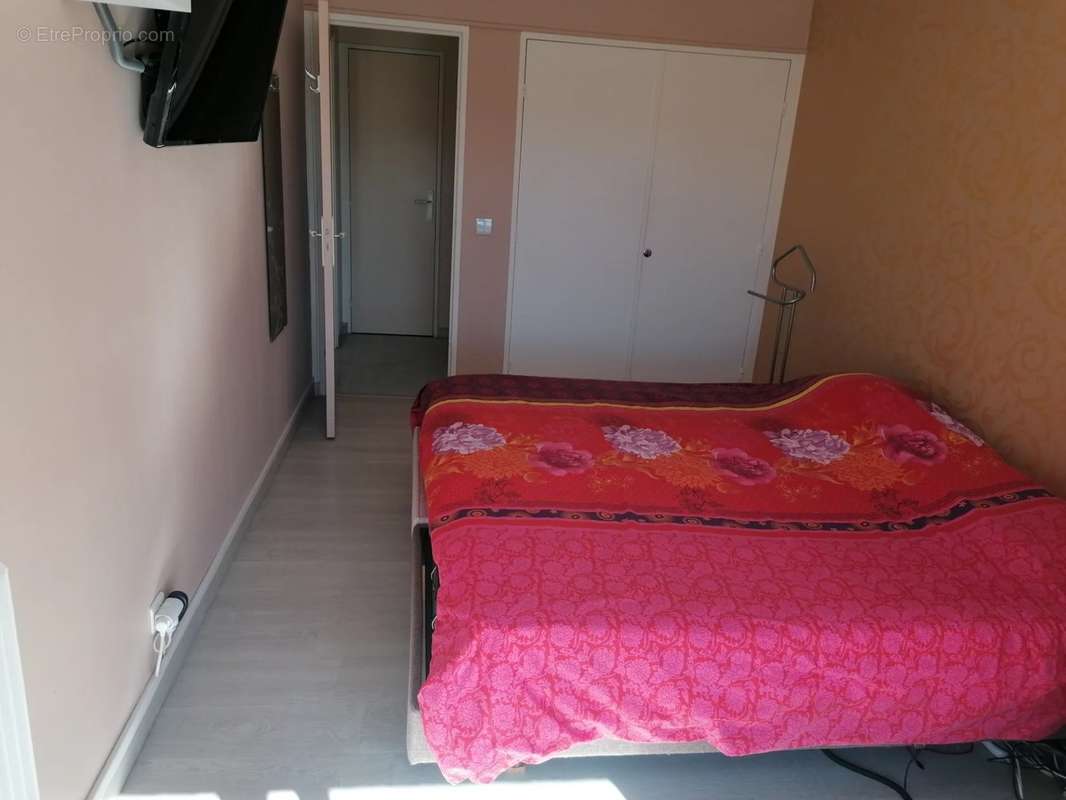 Appartement à VALLAURIS