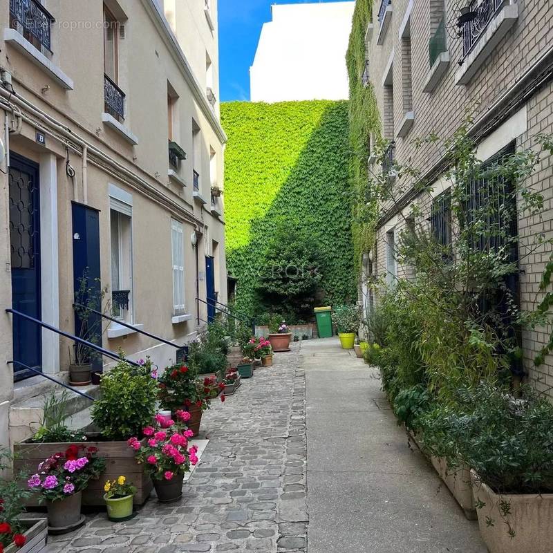 Appartement à PARIS-18E