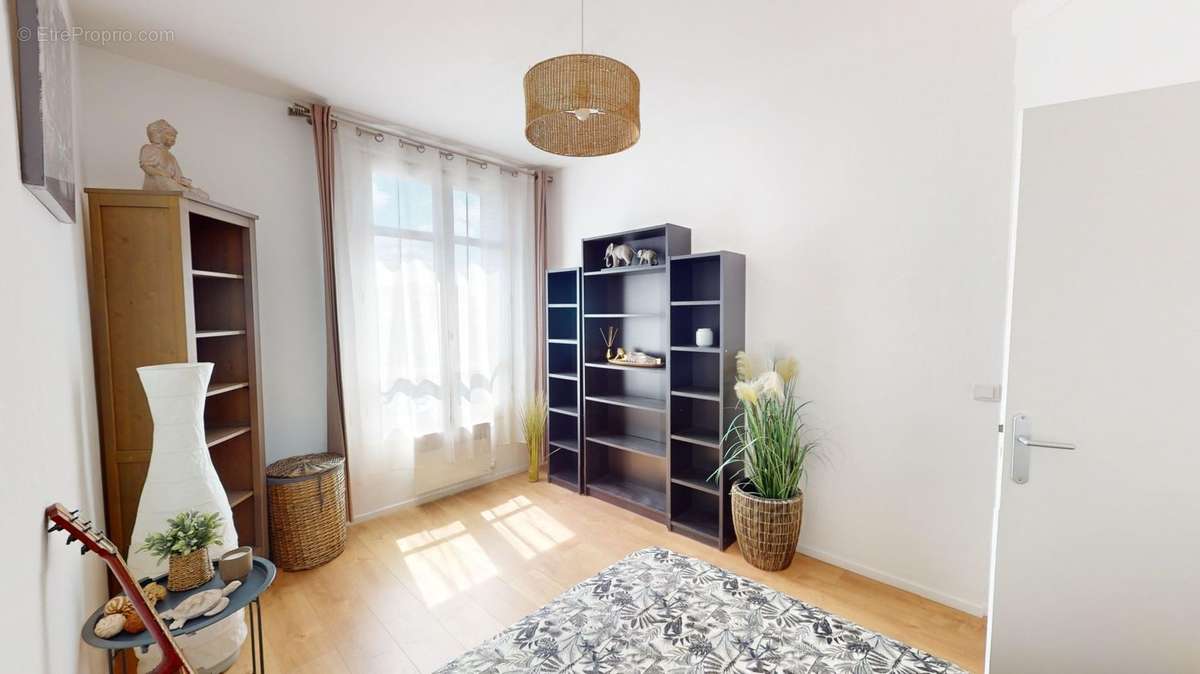 Appartement à NEUILLY-PLAISANCE