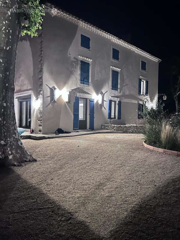 la nuit - Maison à BOUILHONNAC