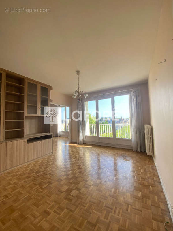 Appartement à COMPIEGNE