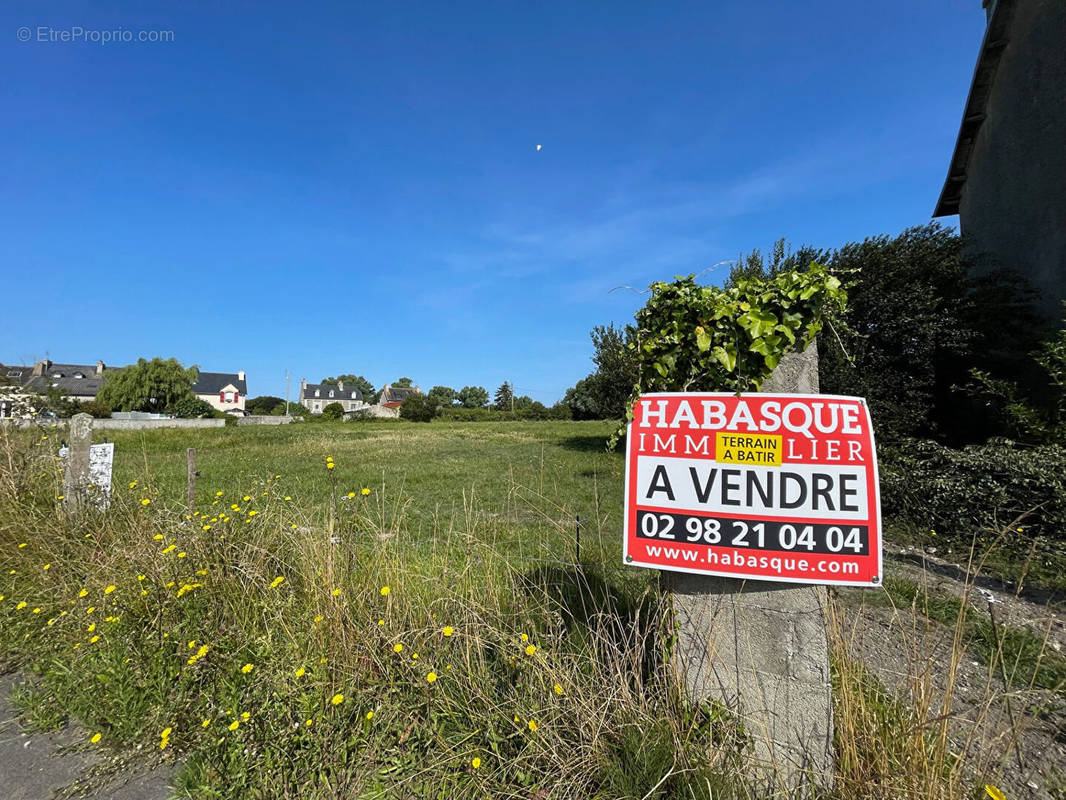 Terrain à BRIGNOGAN-PLAGE