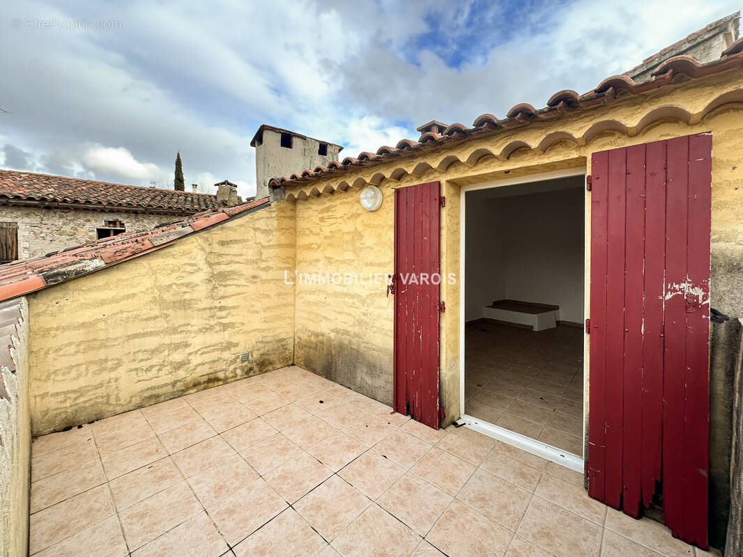 Maison à COLLOBRIERES