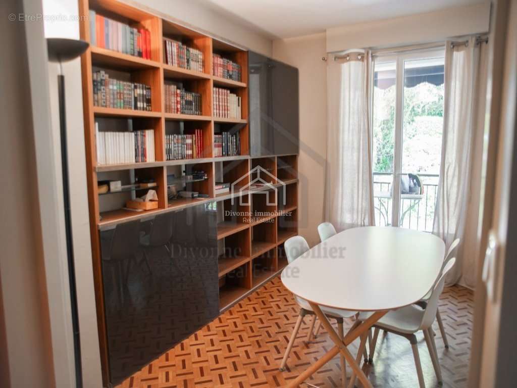 Appartement à DIVONNE-LES-BAINS