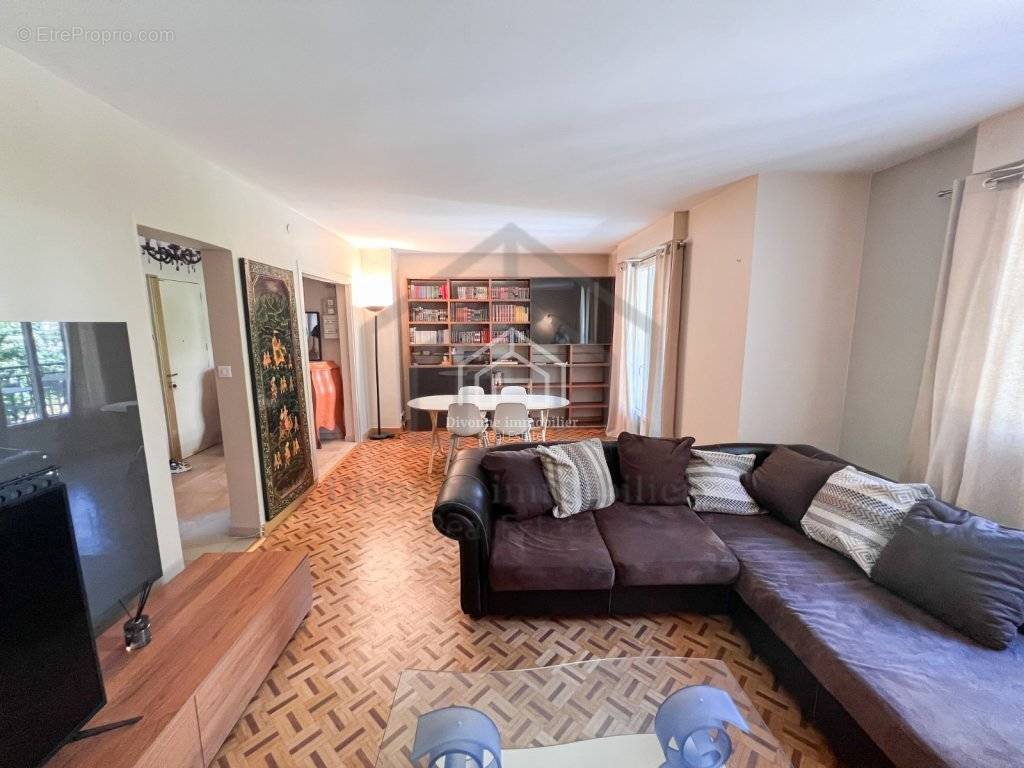 Appartement à DIVONNE-LES-BAINS