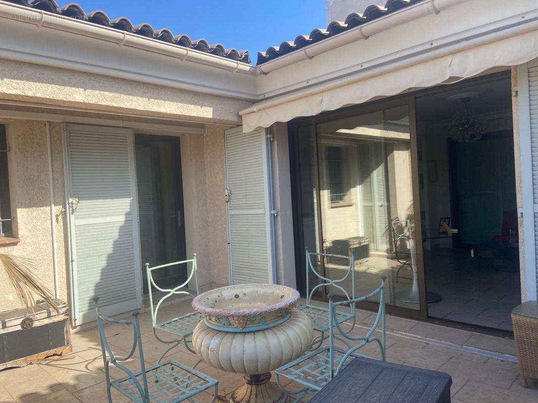 Appartement à VILLENEUVE-LOUBET