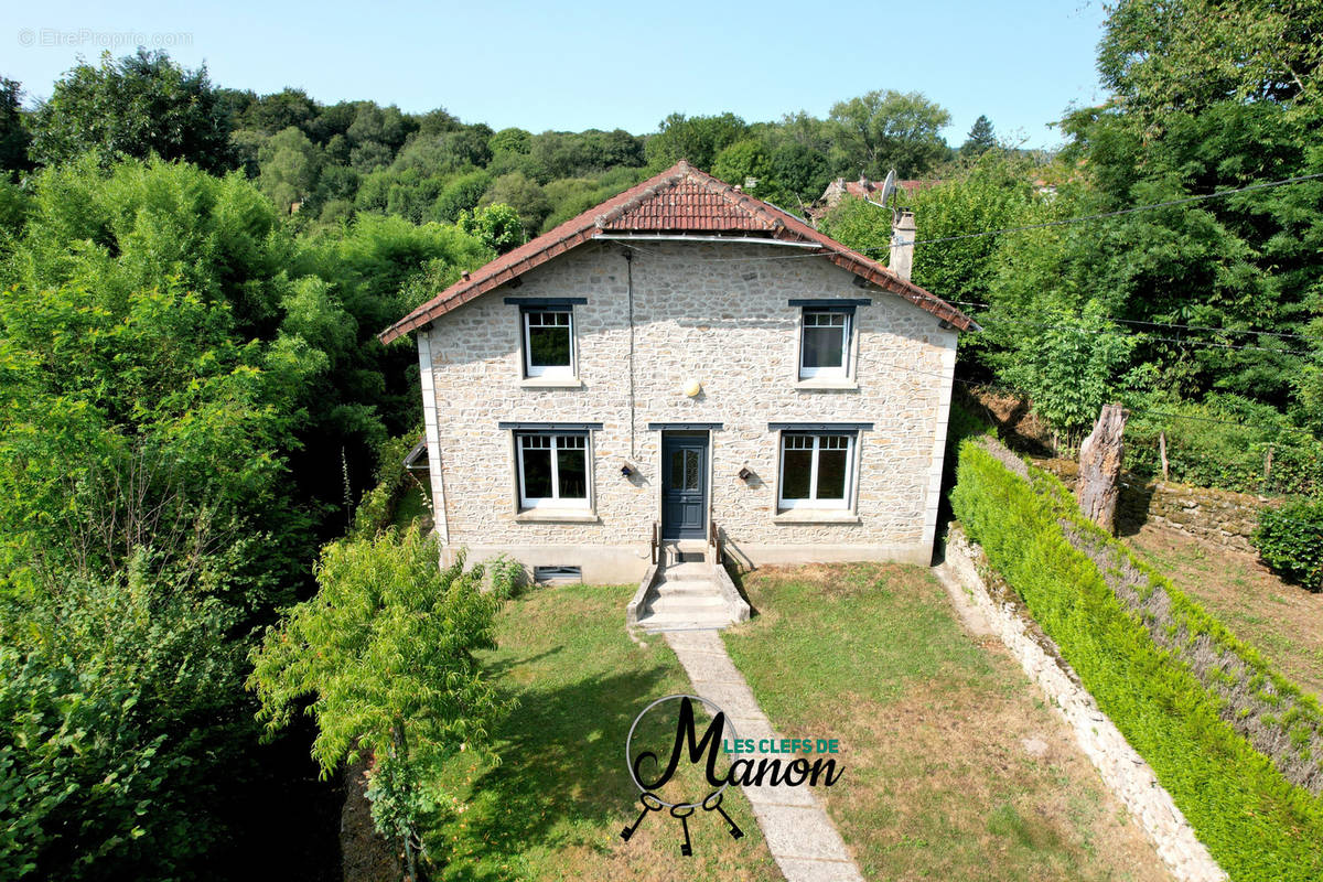 Maison à BERSAC-SUR-RIVALIER