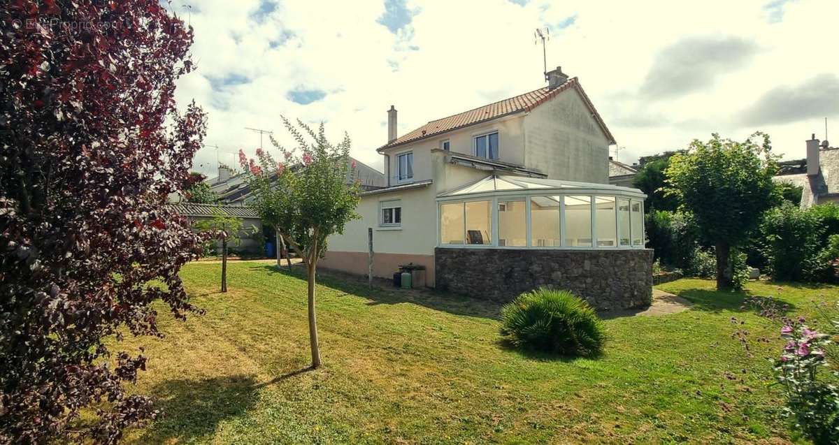 Maison à CHEMILLE