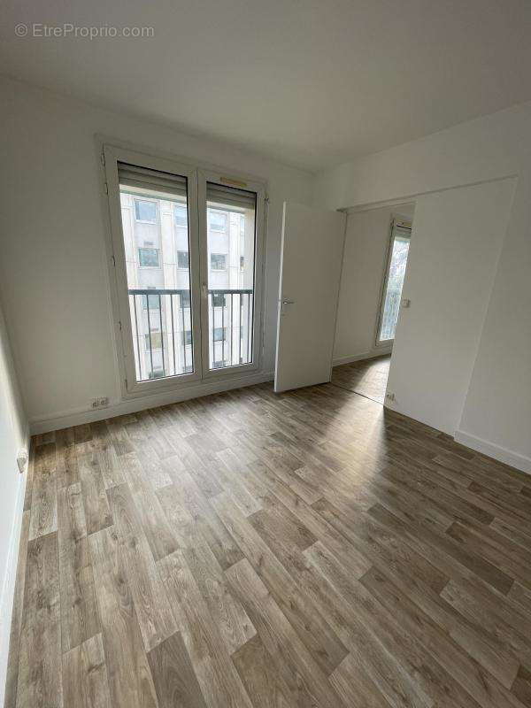 Appartement à CHAVILLE