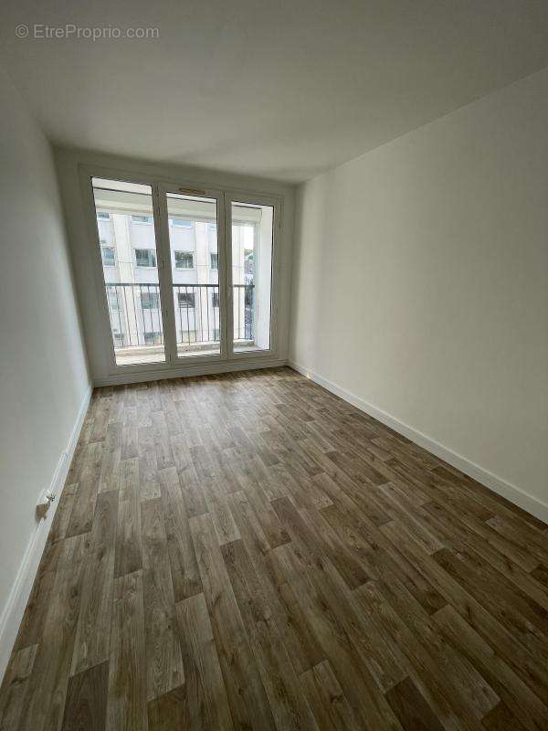 Appartement à CHAVILLE