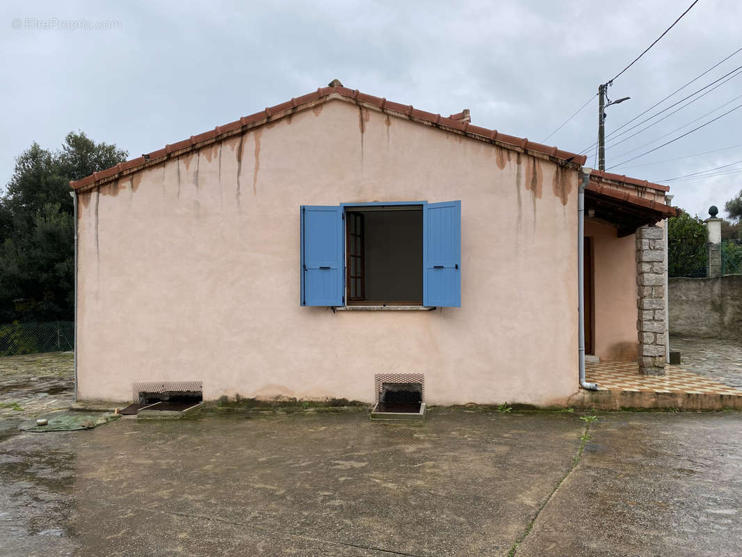 Appartement à BASTELICACCIA