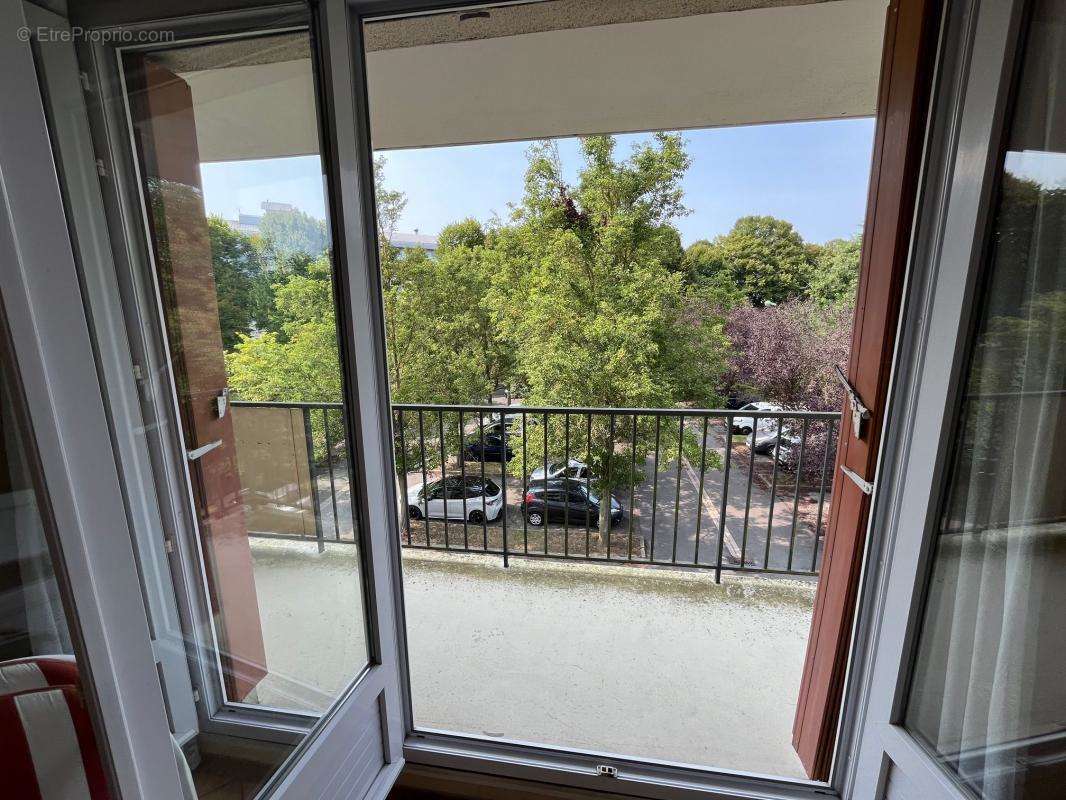 Appartement à BROU-SUR-CHANTEREINE