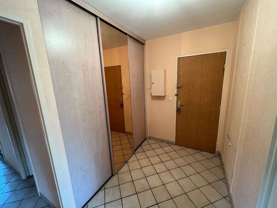 Appartement à BROU-SUR-CHANTEREINE