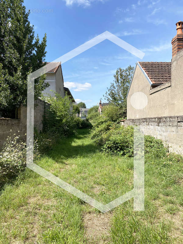 Maison à COSNE-COURS-SUR-LOIRE