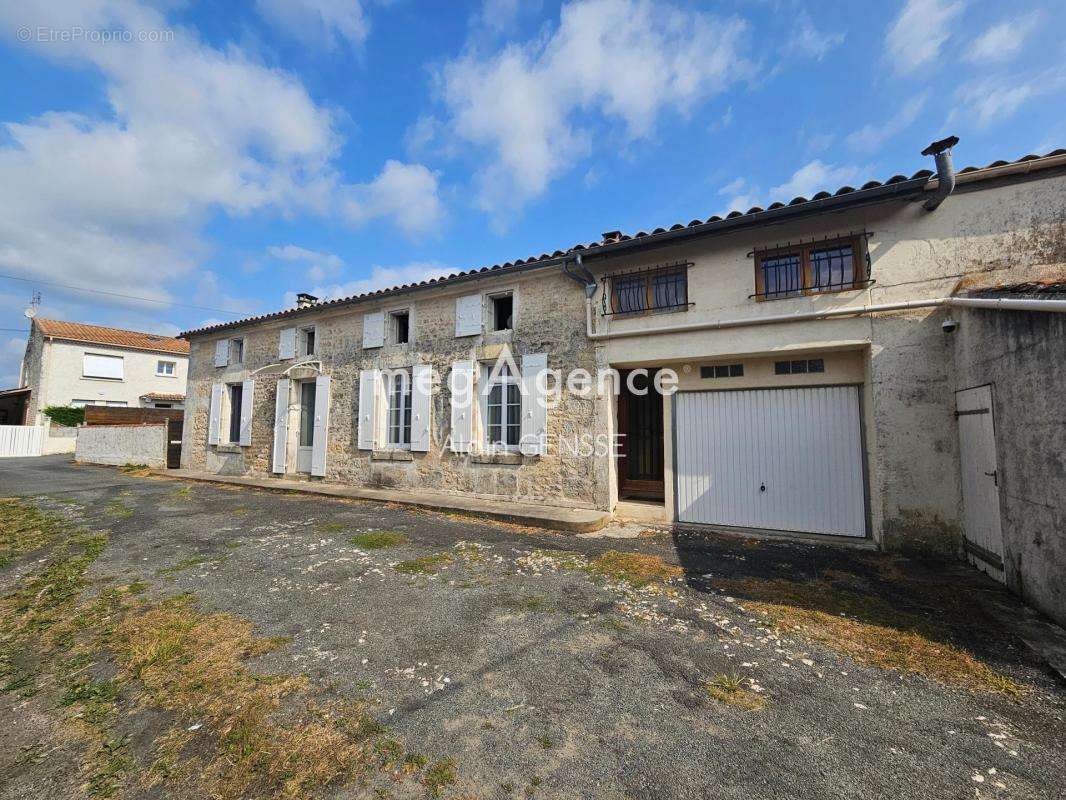 Maison à ROCHEFORT