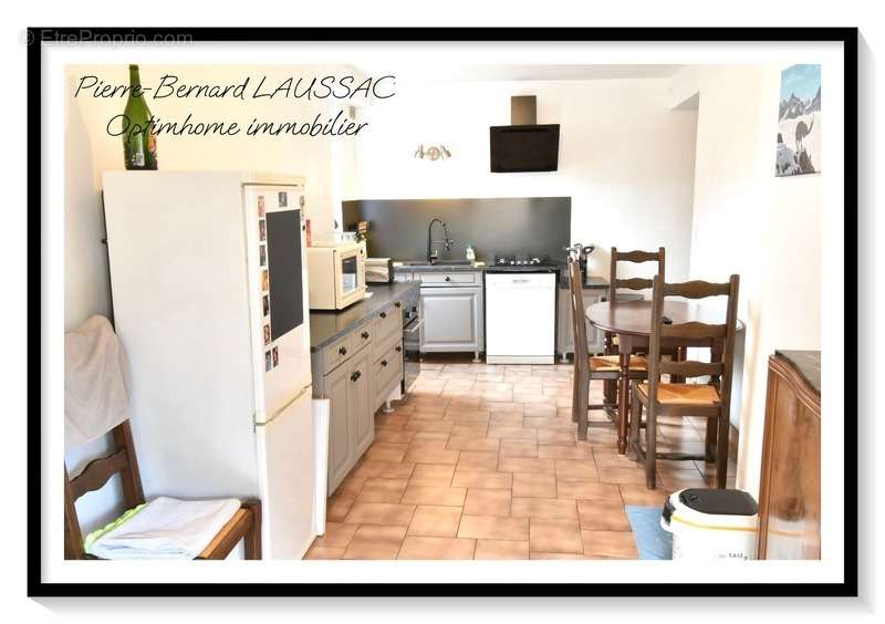 Appartement à CHAMOUX-SUR-GELON