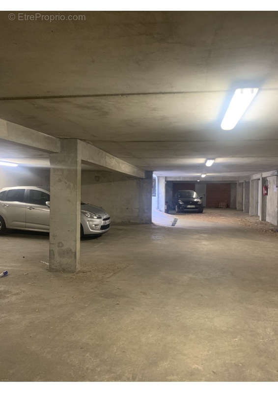 Parking à PERPIGNAN