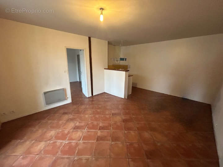 Appartement à VIC-FEZENSAC