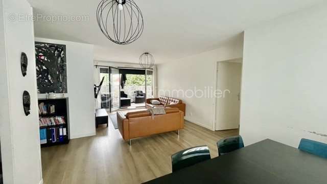 Appartement à COLOMBES