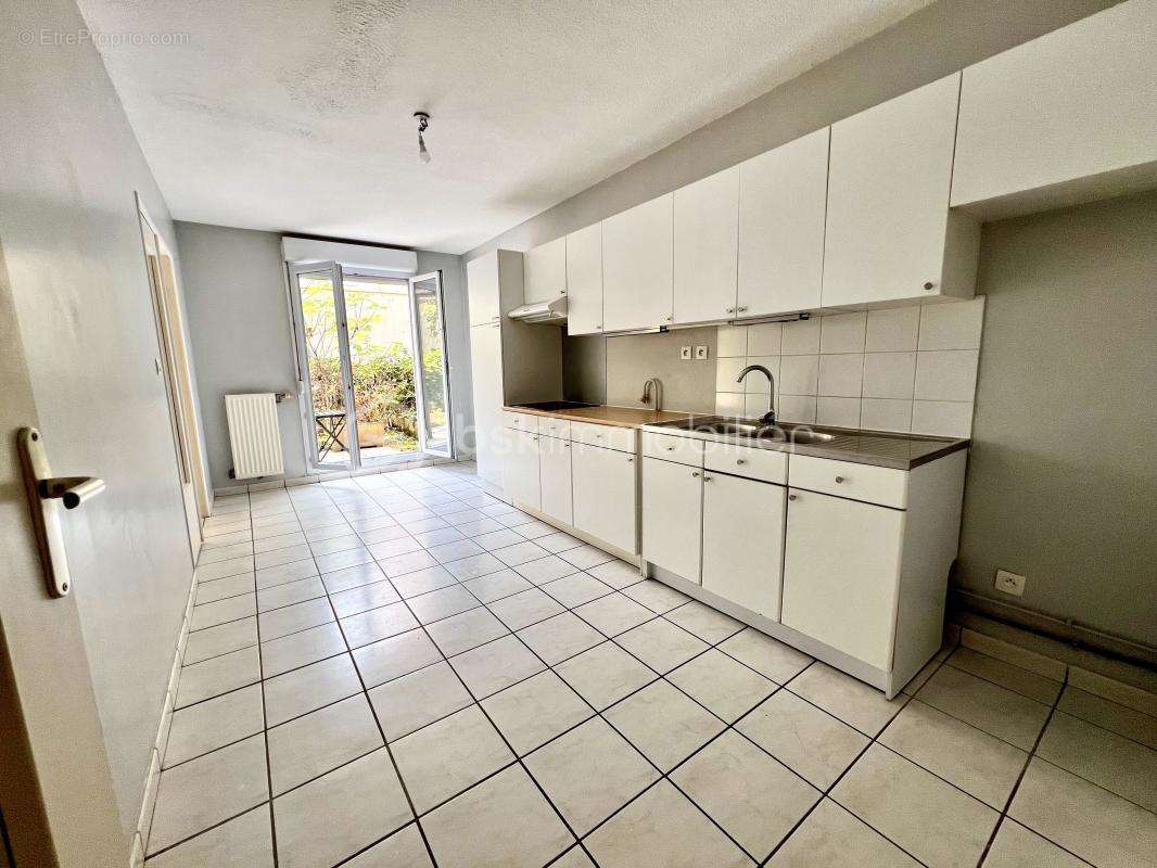 Appartement à LYON-9E