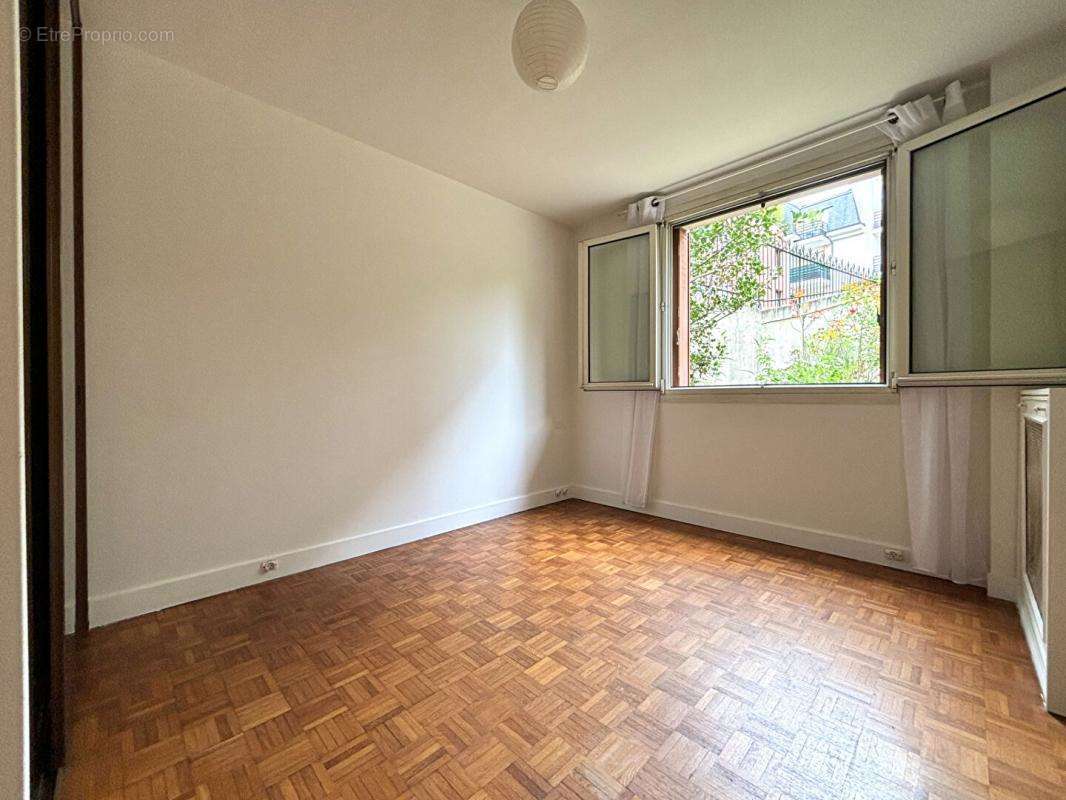 Appartement à MAISONS-ALFORT