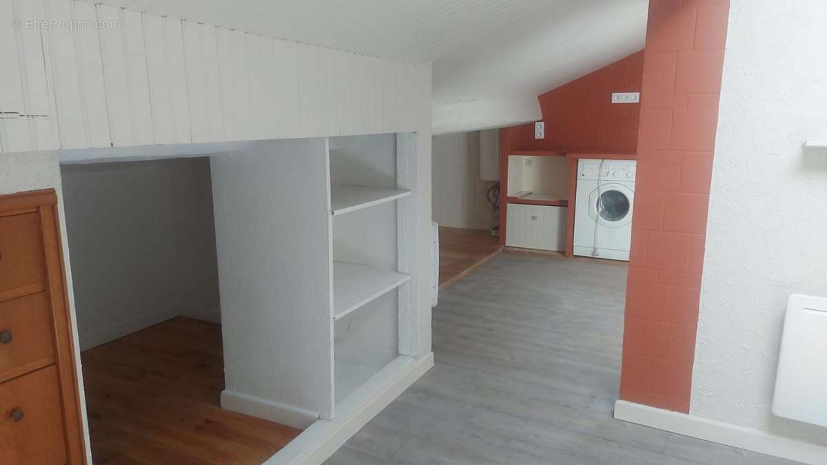 Appartement à MARSEILLE-1E