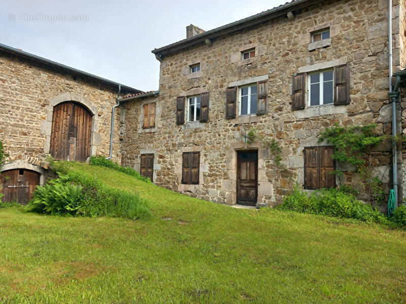 Maison à RIOTORD