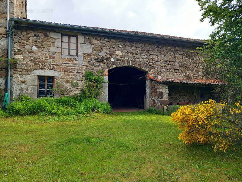 Maison à RIOTORD