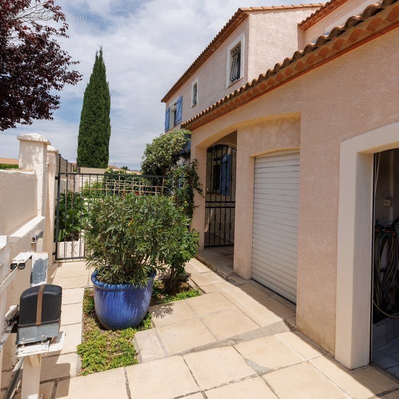 Maison à NIMES