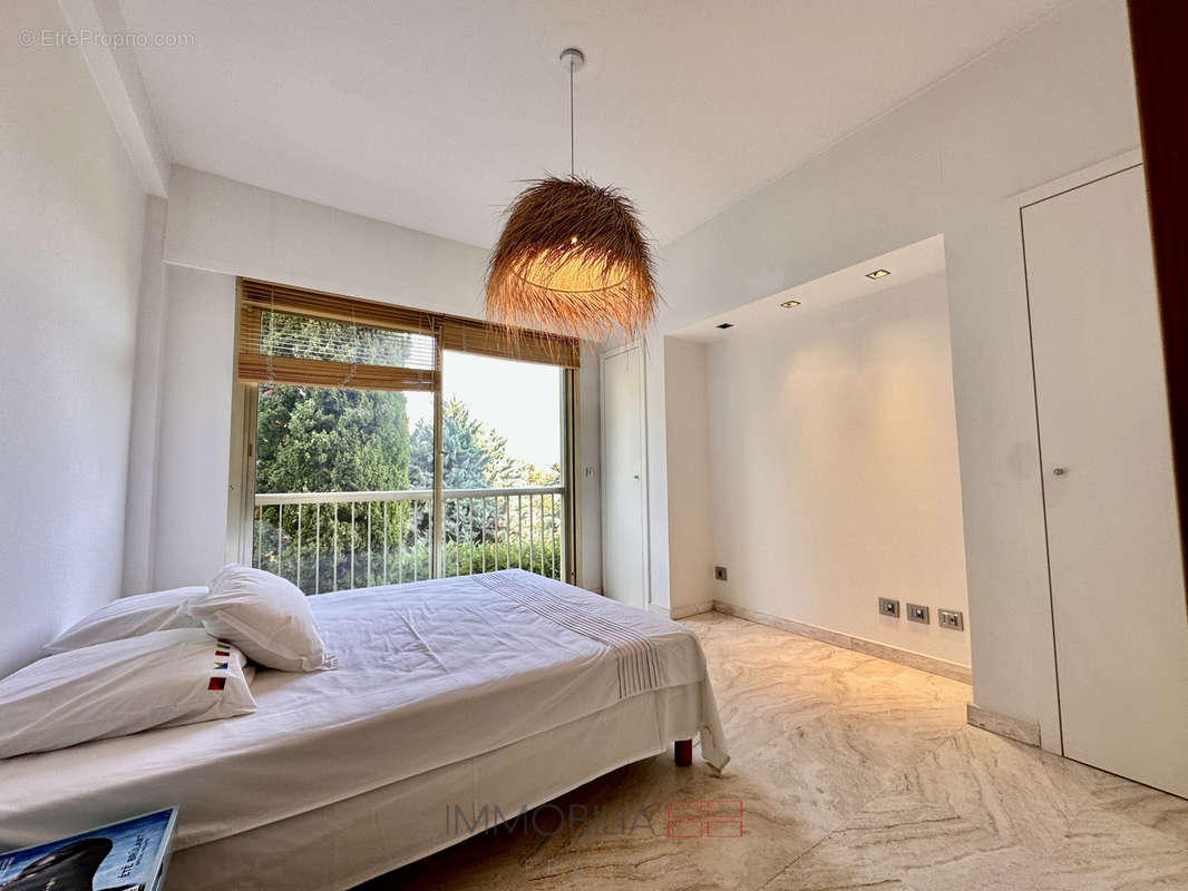 Appartement à ROQUEBRUNE-CAP-MARTIN