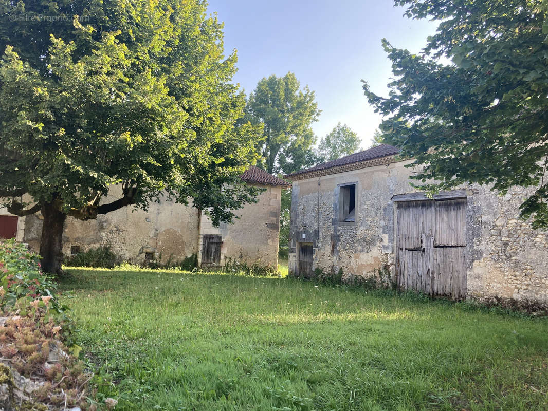 Maison à SAINT-MEARD-DE-DRONE