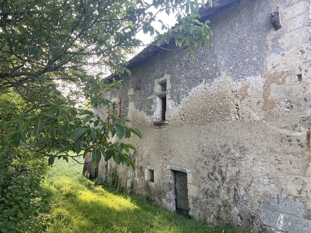 Maison à SAINT-MEARD-DE-DRONE