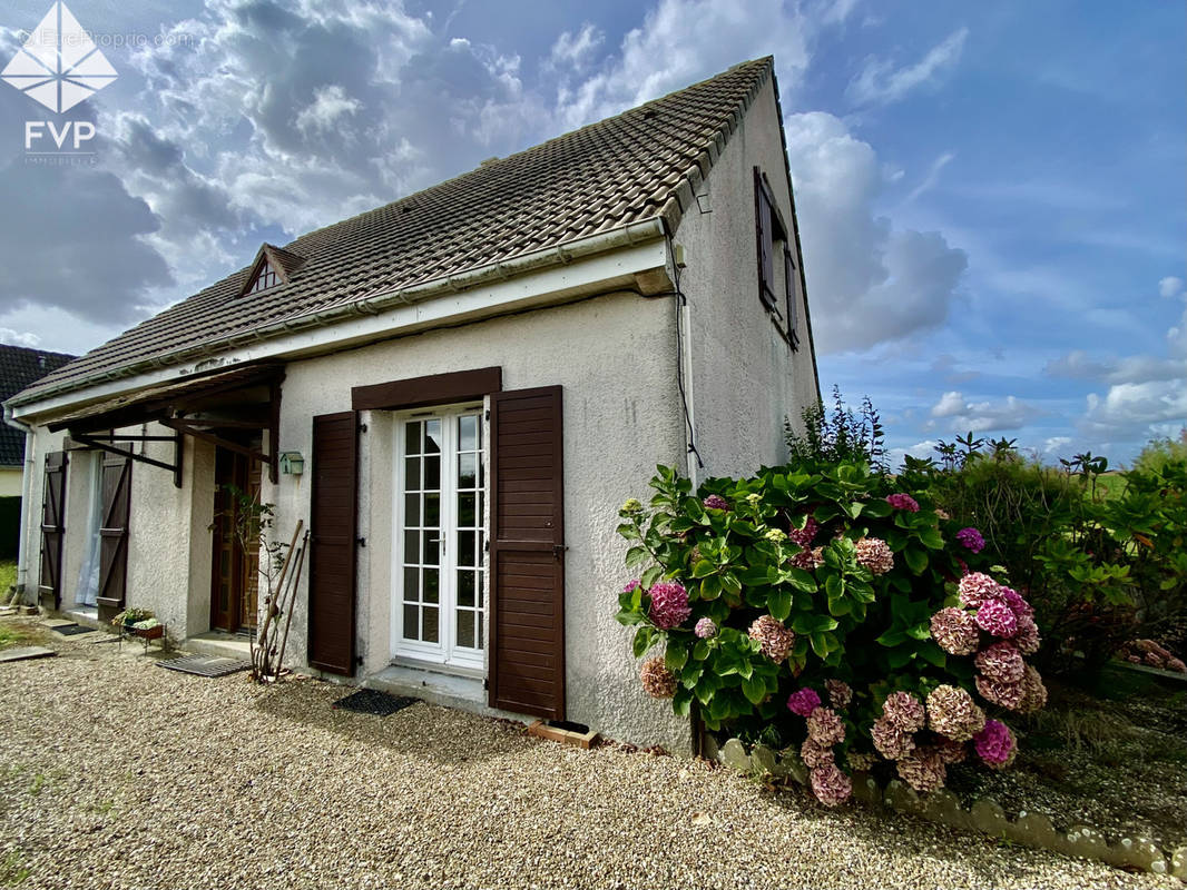 Maison à SAINT-AUBIN-SUR-MER