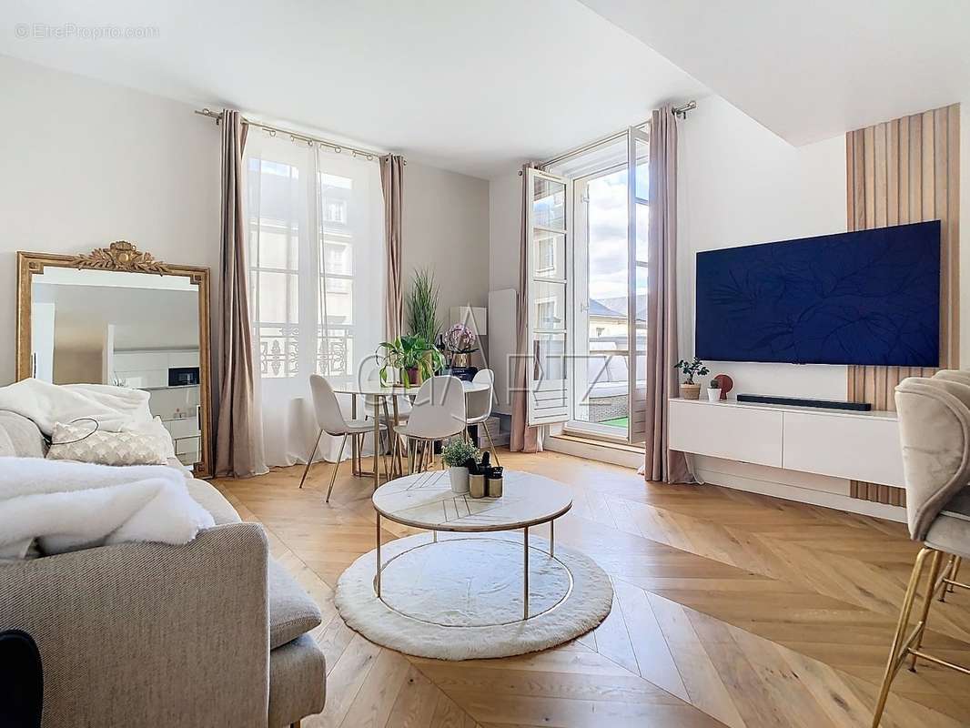 Appartement à VERSAILLES